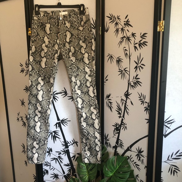 High Waisted Snake Print Jeans - Picture 1 of 7